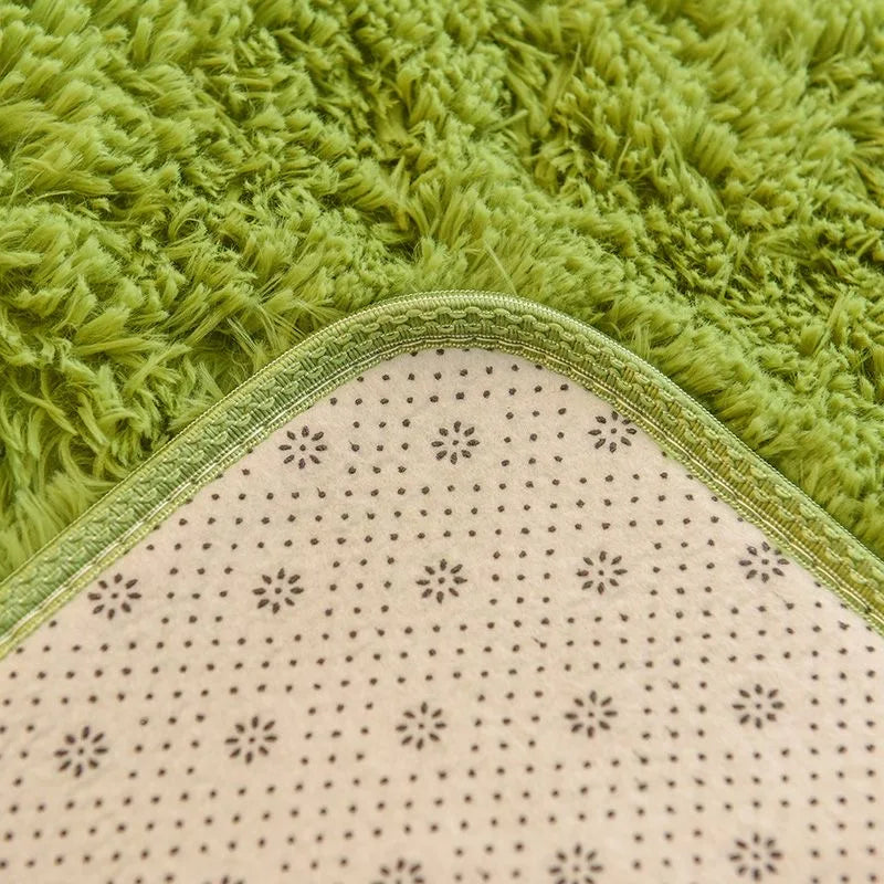 Fluffy Grass Green Rug